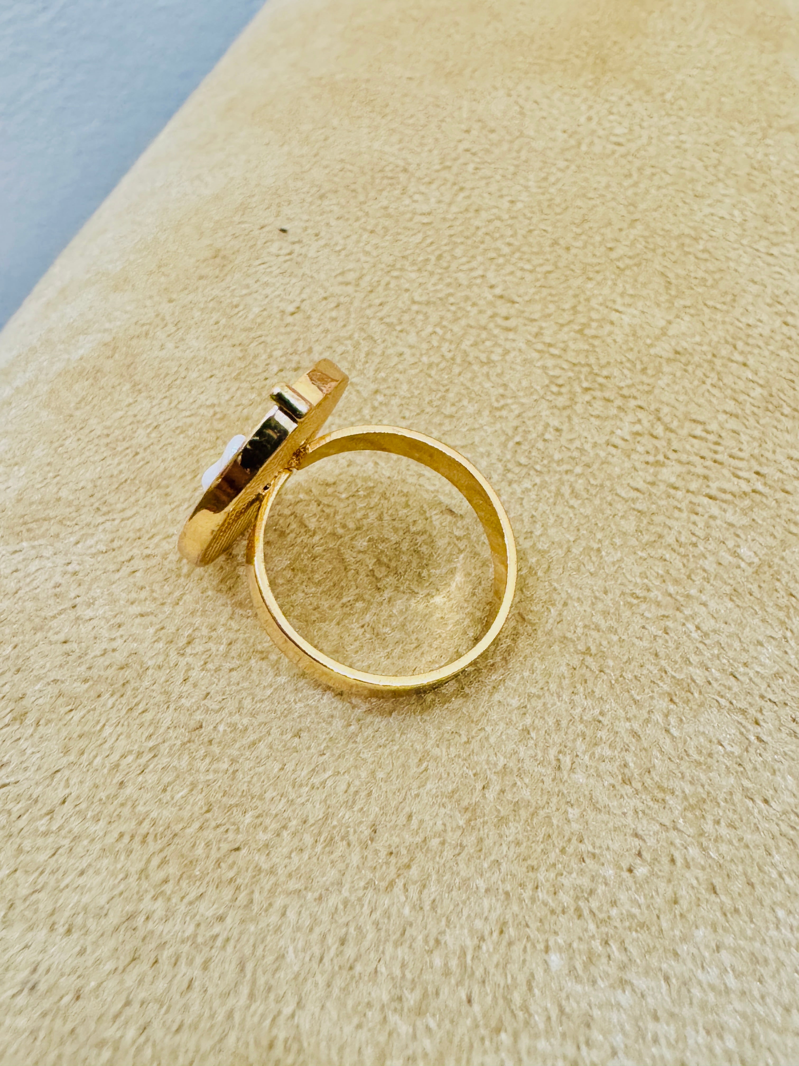 Handcrafted Gold Plated Oval Leaf Ring β Elegant Pink Enamel Adjustable Design