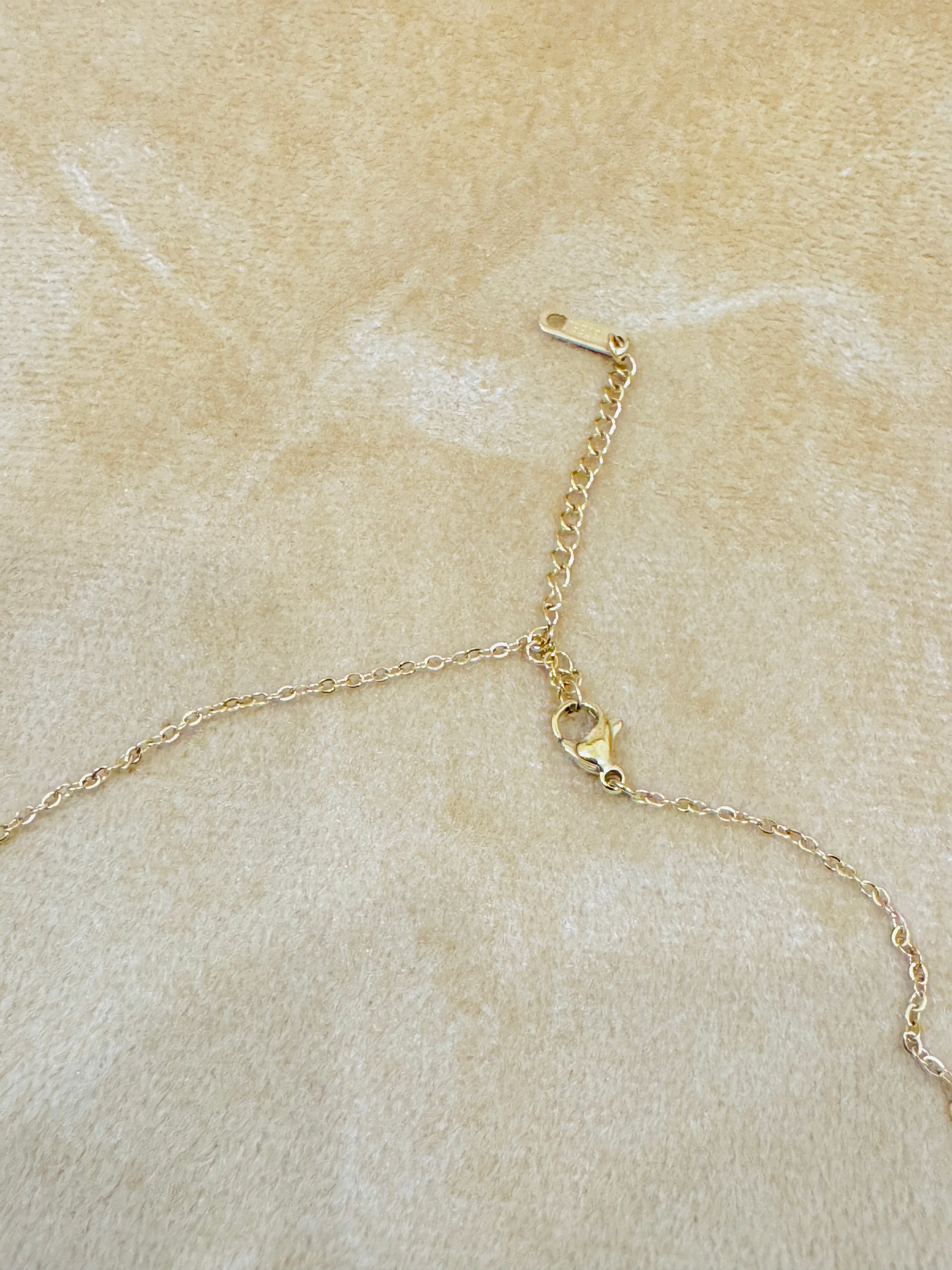 Premium Gold Plated Clover Pendant Necklace – Elegant Black Enamel Charm for Daily & Festive Wear