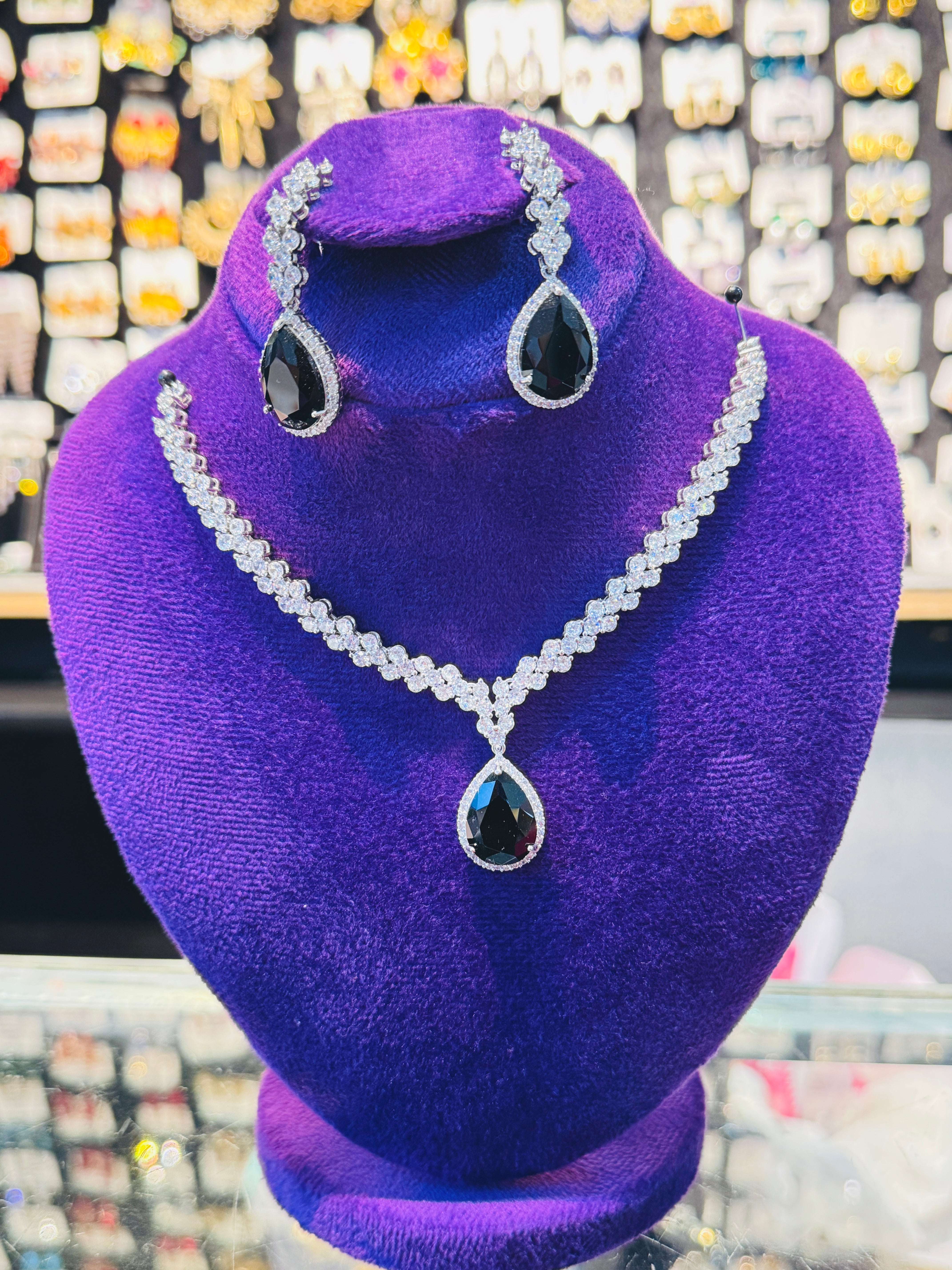 Premium Silver-Plated Black Stone Bridal Set β Elegant Tear Drop Necklace & Earrings