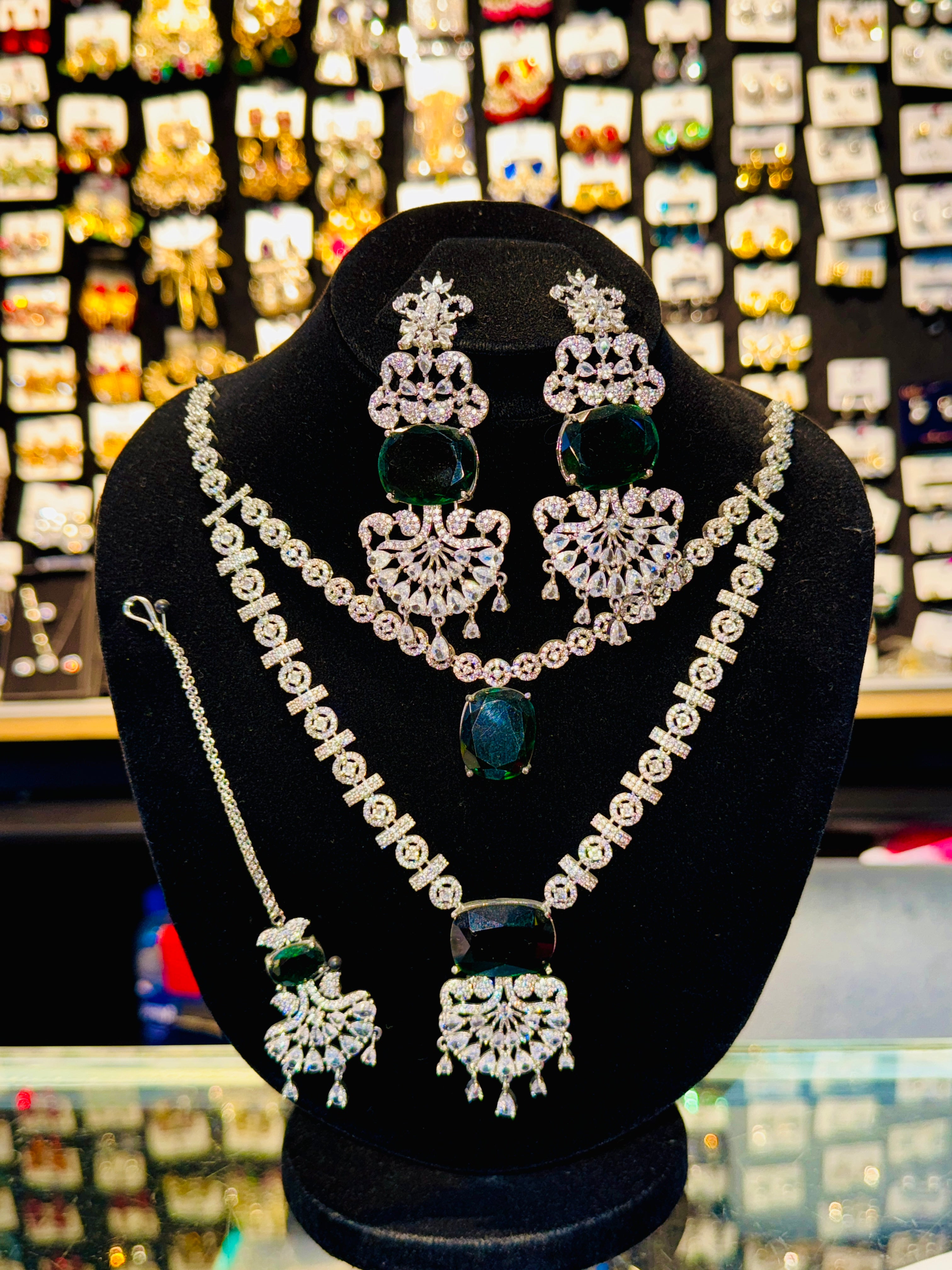 Premium Silver-Plated Bridal Set with Green Stones – Complete Necklace, Earrings & Tikka