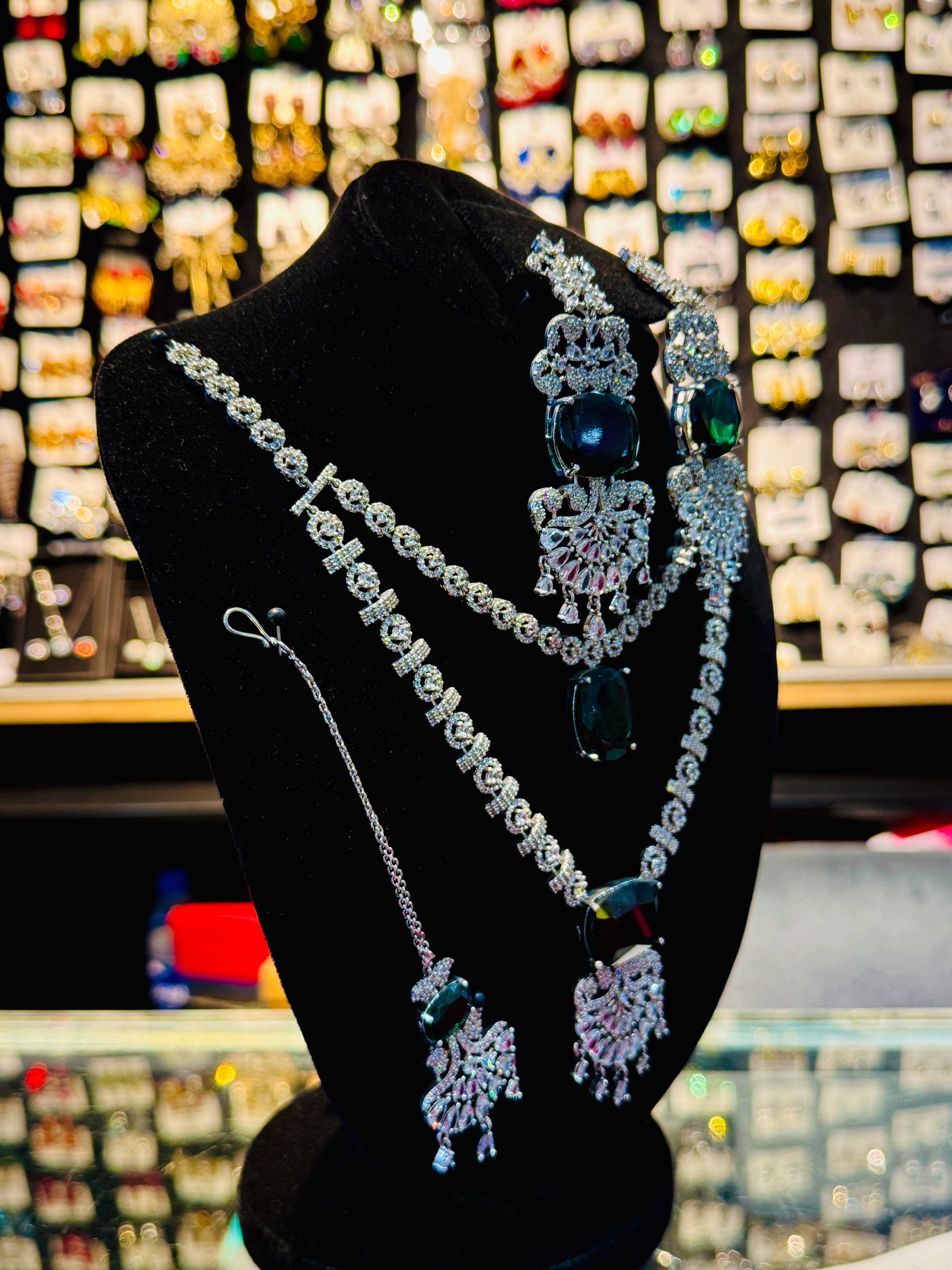 Luxury Silver-Plated Green Stone Bridal Set – Complete Necklace, Earrings & Tikka