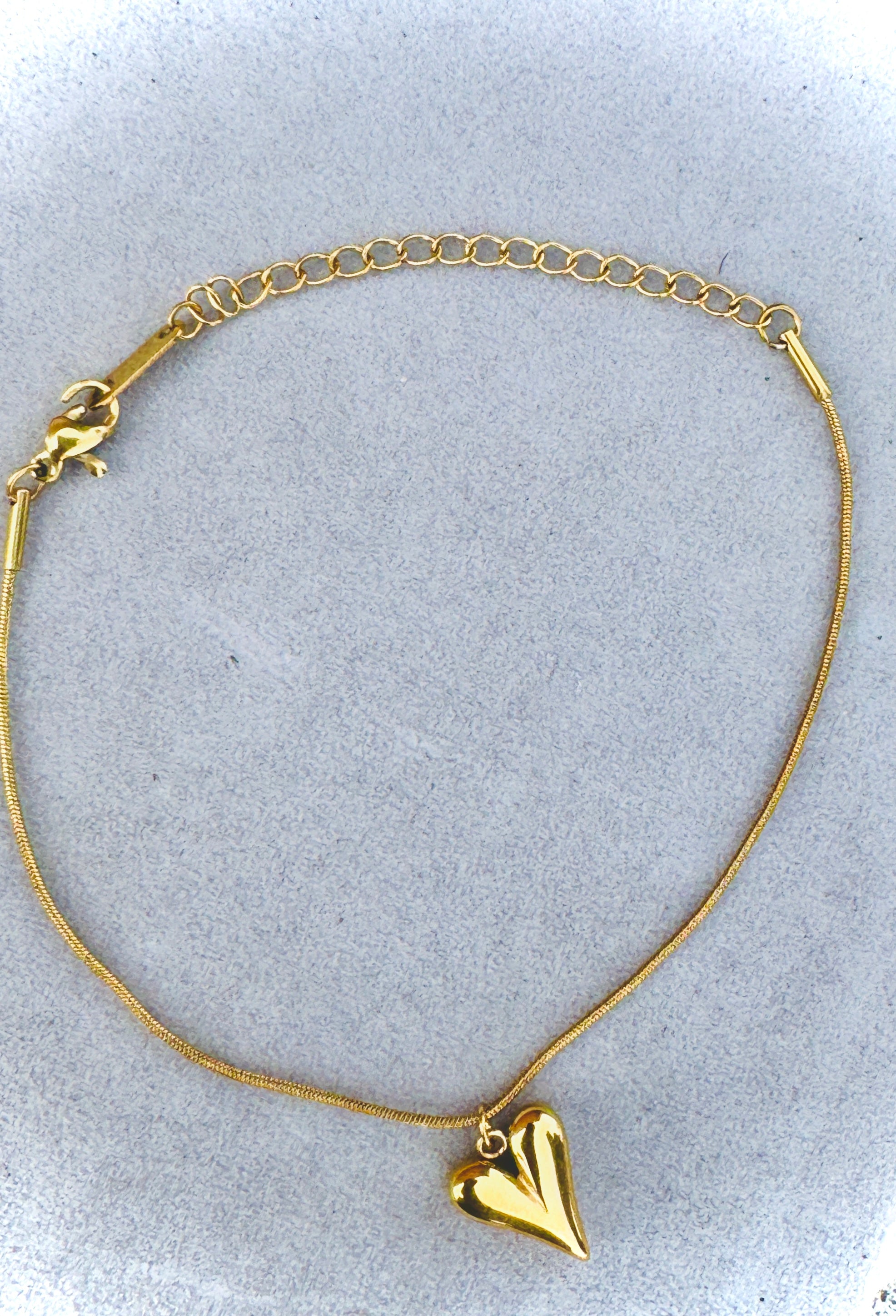 Elegant Gold-Plated Heart Charm Bracelet – Perfect for Daily & Festive Wear