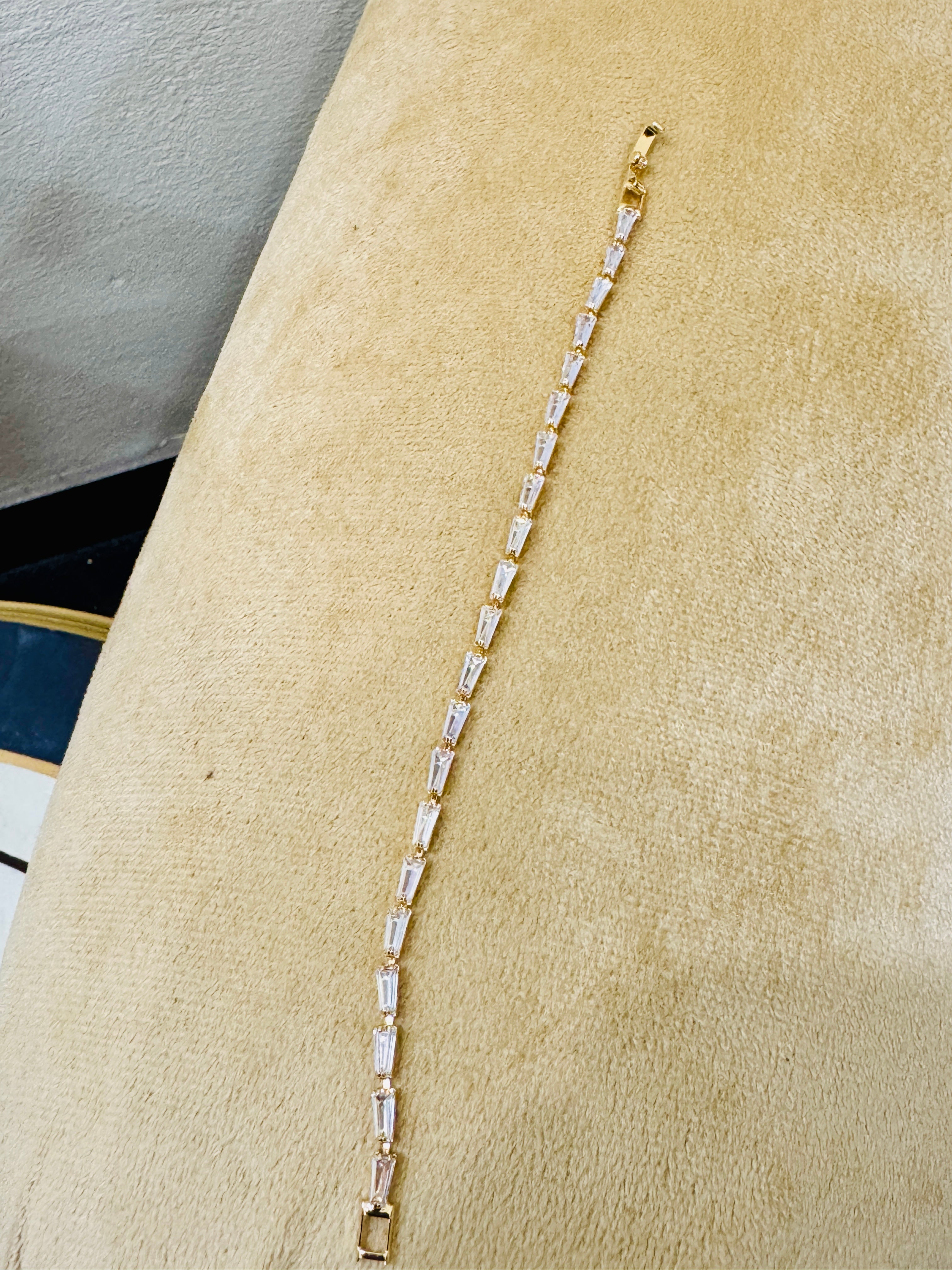 Premium Gold-Plated Baguette Crystal Bracelet – Elegant Party & Formal Wear