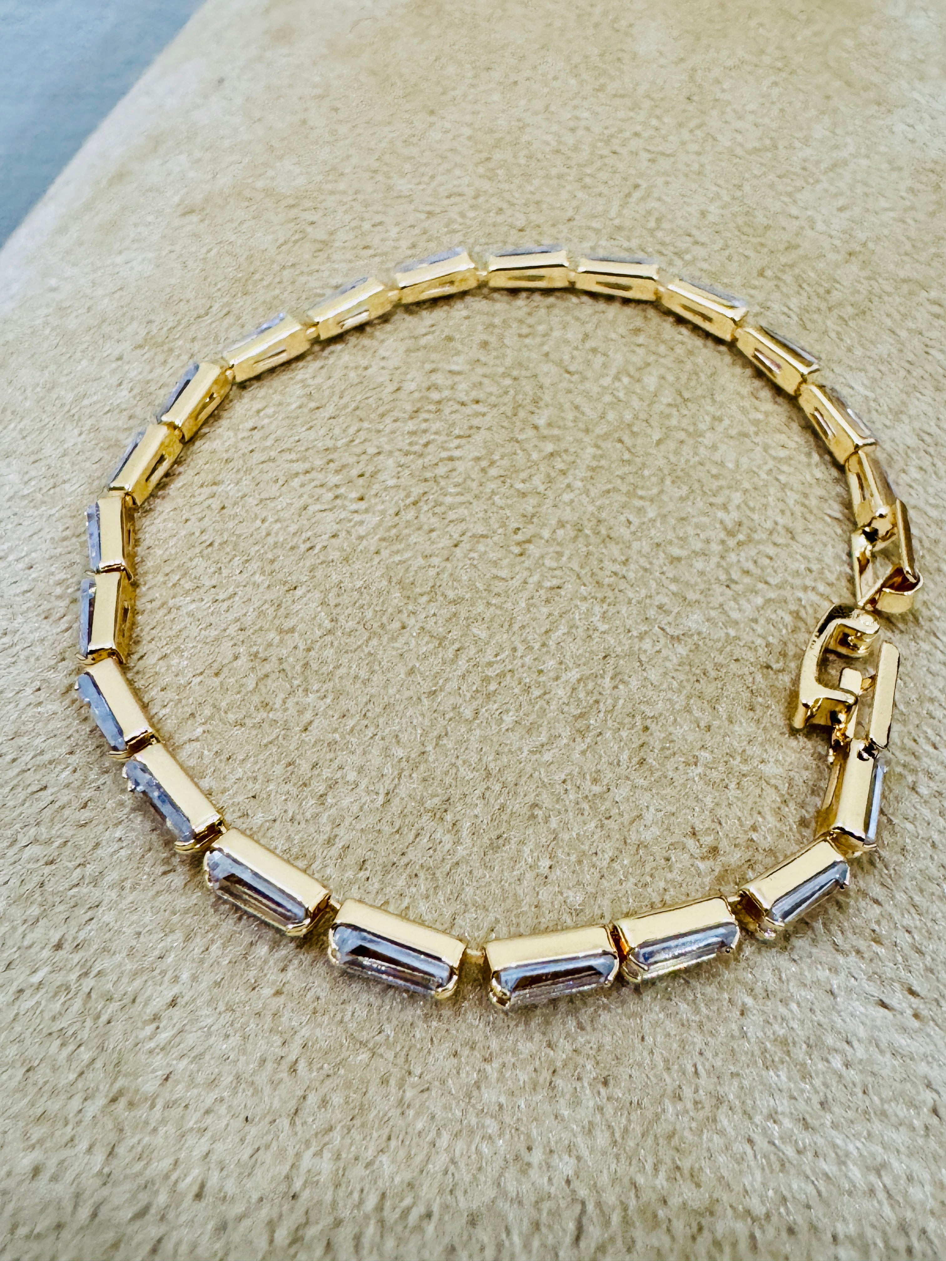 Premium Gold-Plated Baguette Crystal Bracelet – Elegant Party & Formal Wear