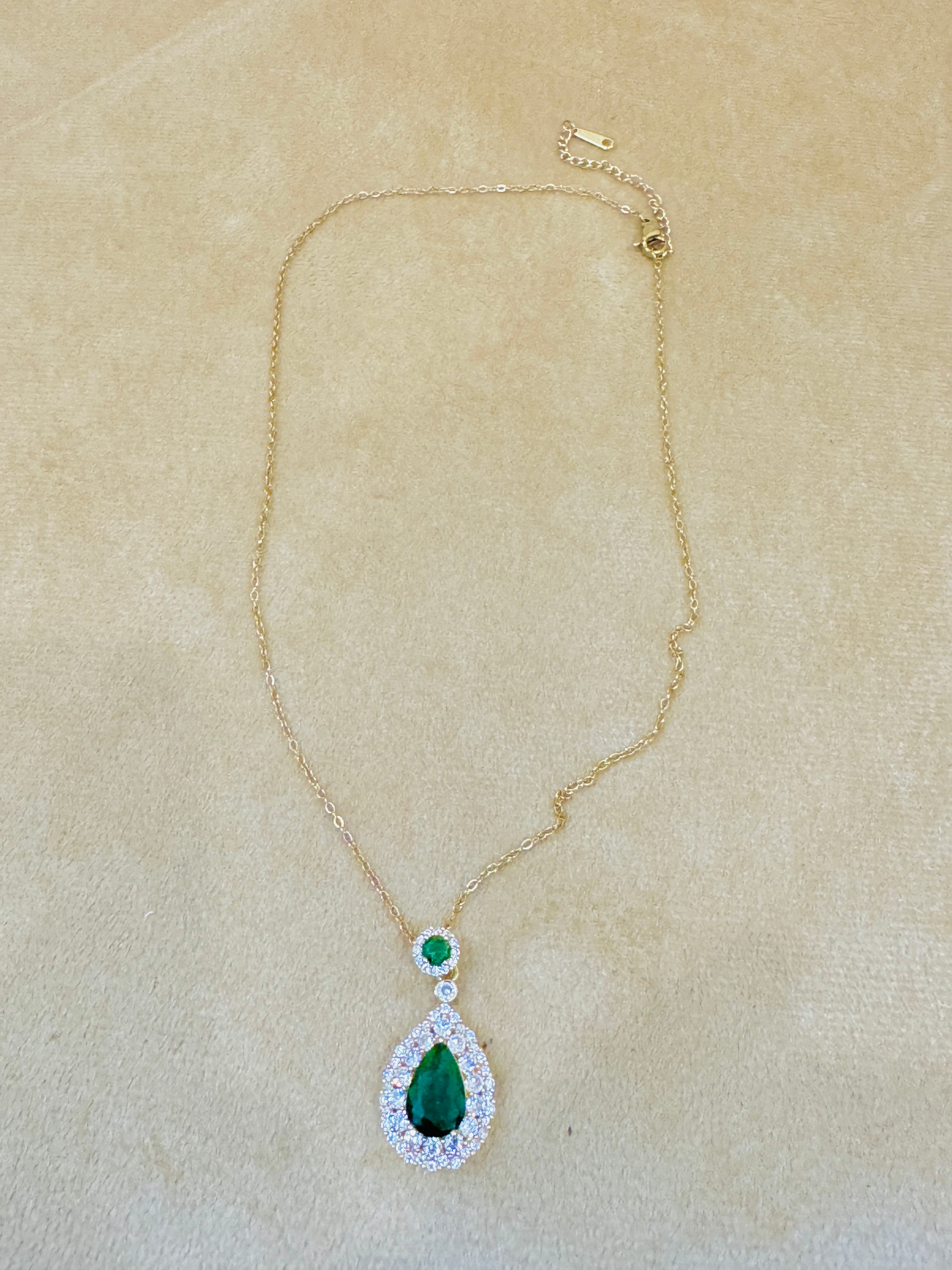Luxury Emerald Green Teardrop Necklace – Gold Plated Pendant for Bridal & Festive Wea