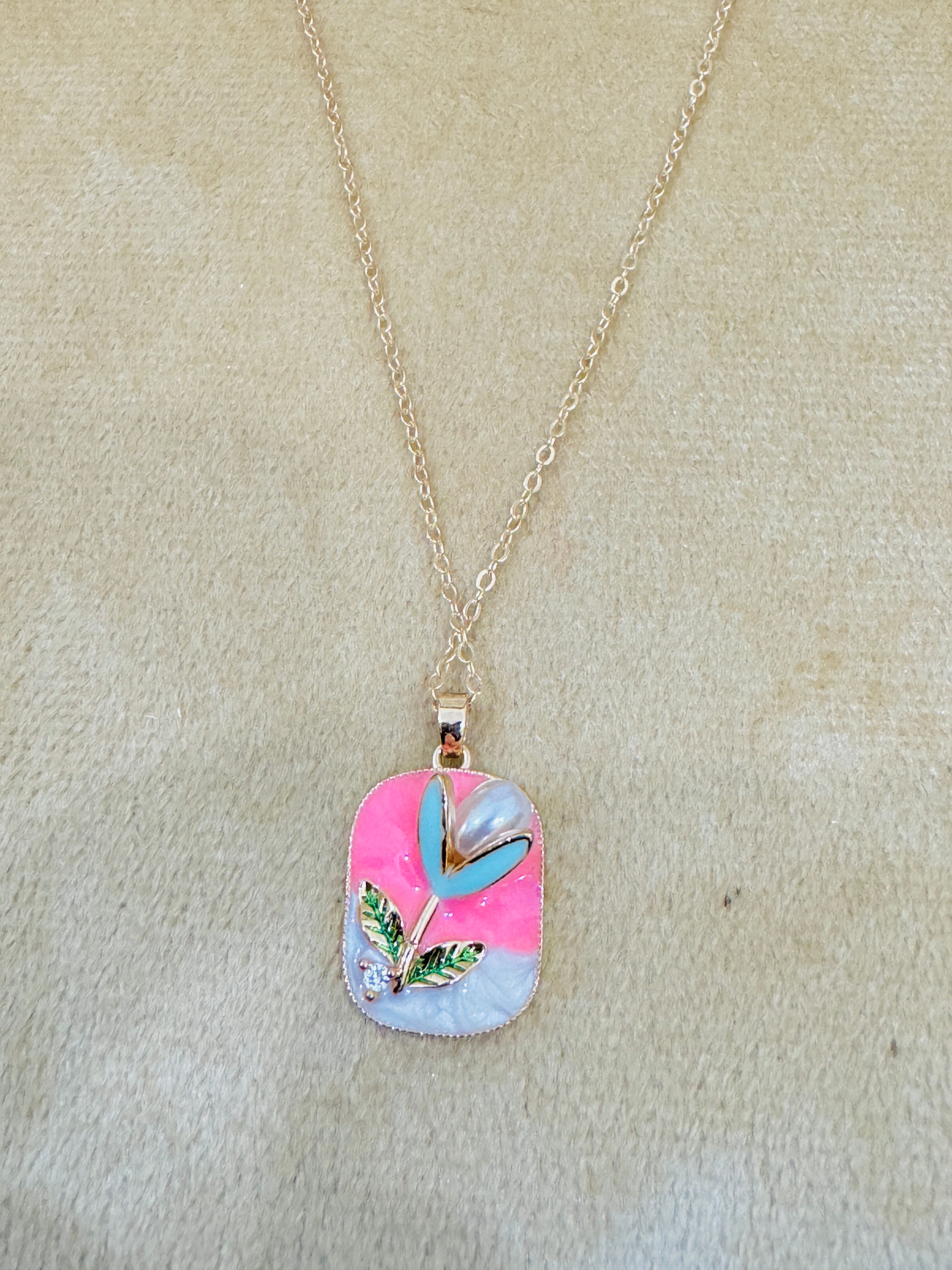 Handcrafted Floral Enamel Pendant Necklace – Gold Plated Chain for Artistic Daily Wear