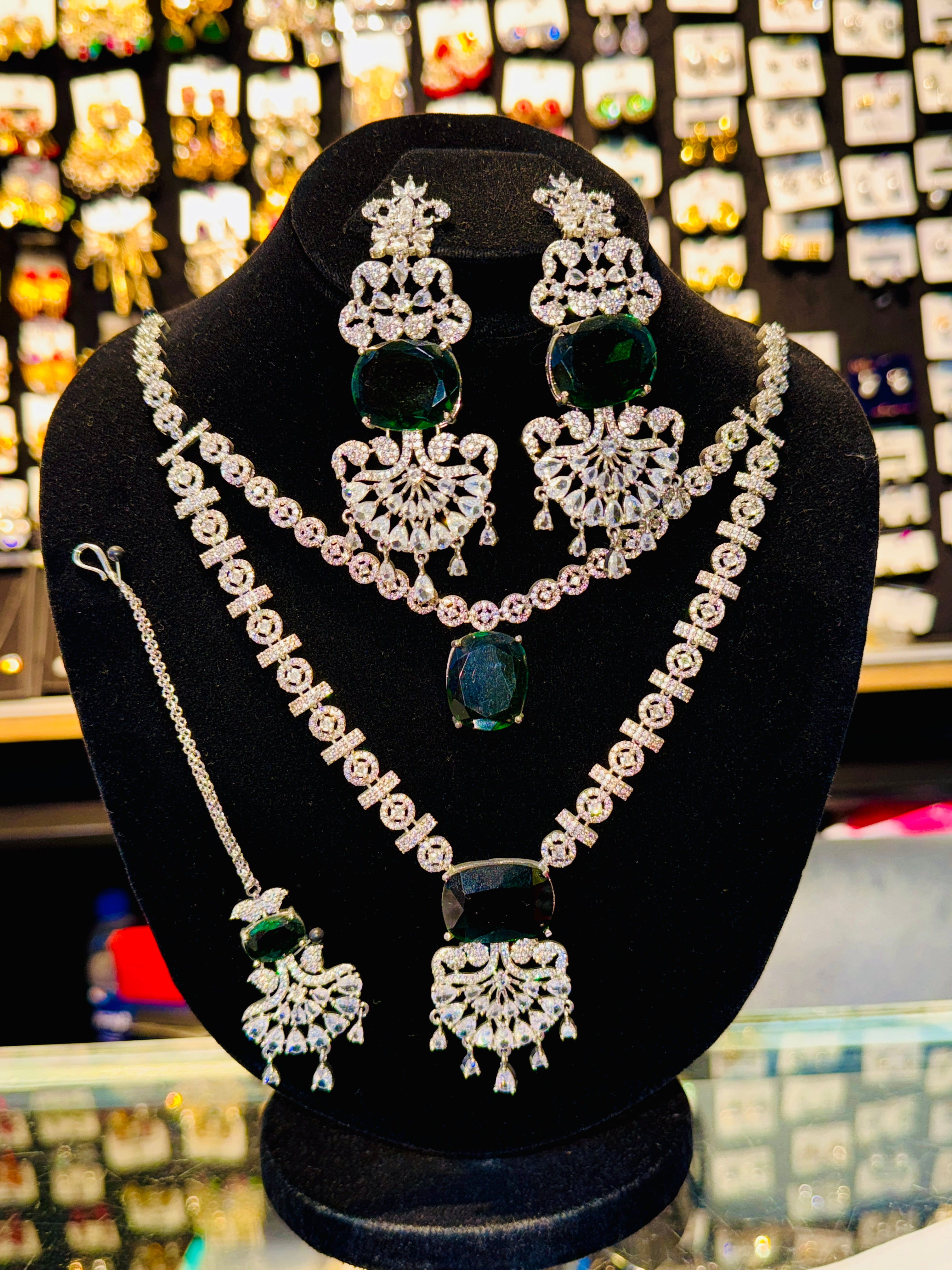 Premium Silver-Plated Bridal Set with Green Stones – Complete Necklace, Earrings & Tikka