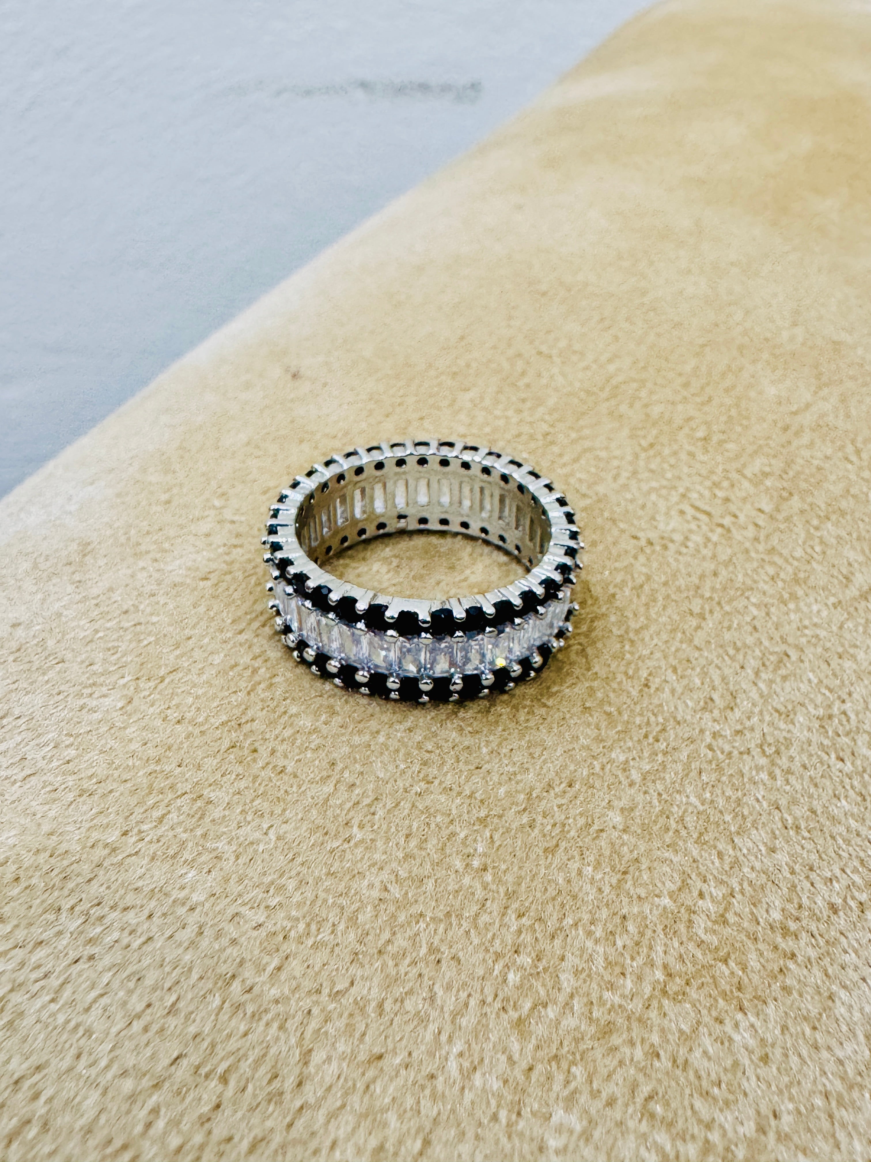 Elegant Silver Dual-Tone Eternity Ring – Premium Zircon Band for Party Wear