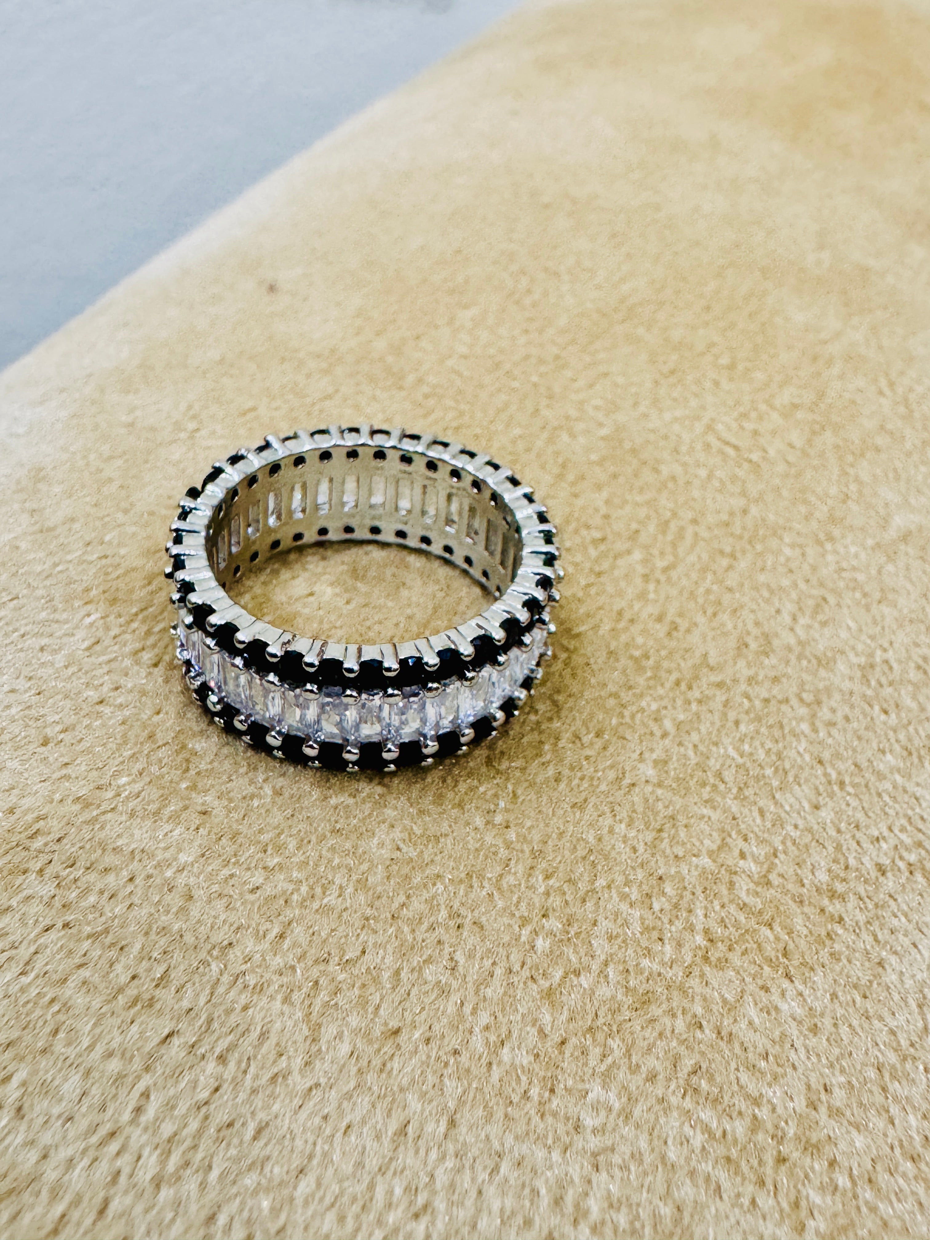 Elegant Silver Dual-Tone Eternity Ring – Premium Zircon Band for Party Wear