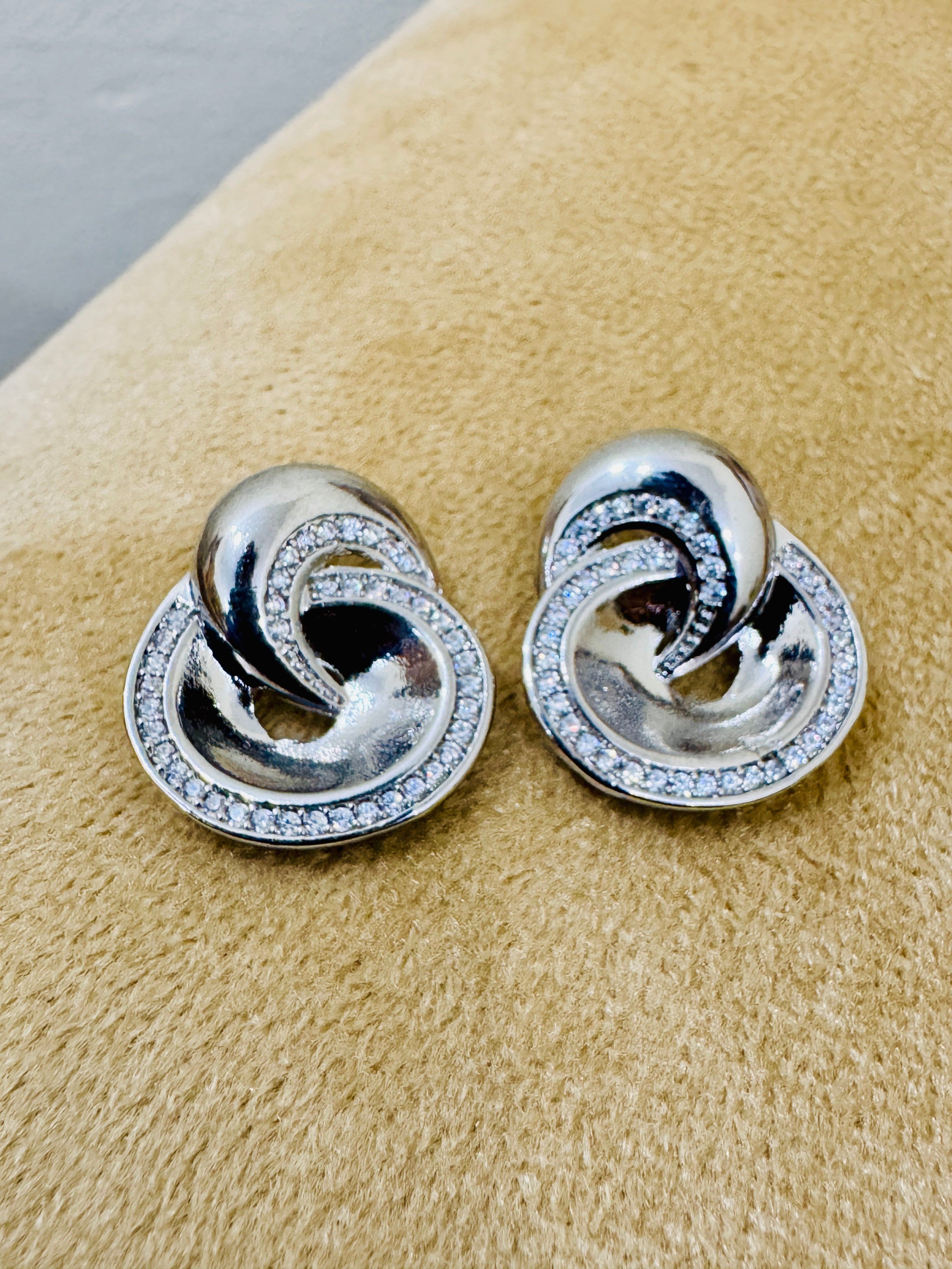 Elegant Silver-Plated Knot Stud Earrings – Classic Party & Formal Wear