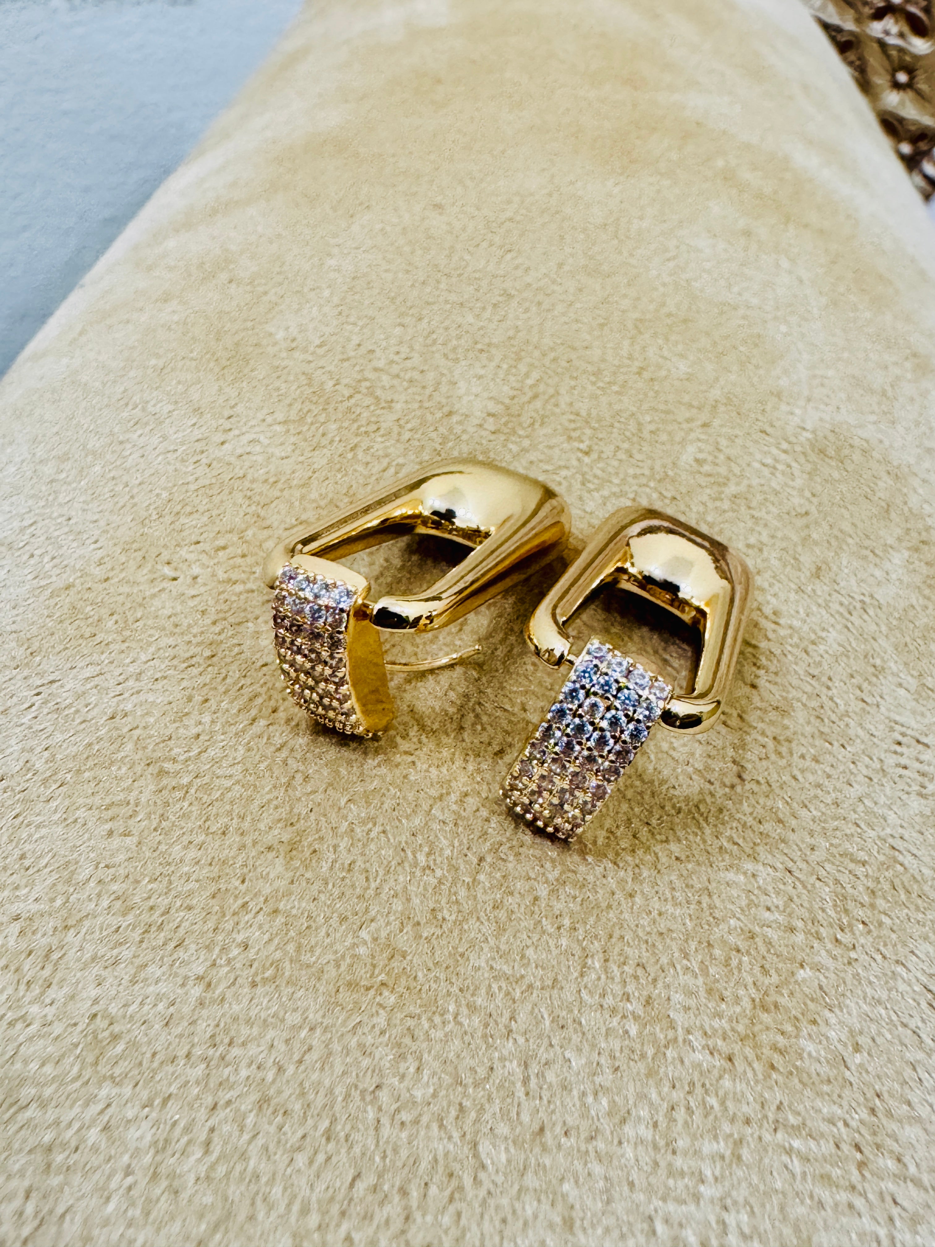 Stylish Gold-Plated Crystal Hoop Earrings – Modern Party & Festive Wear