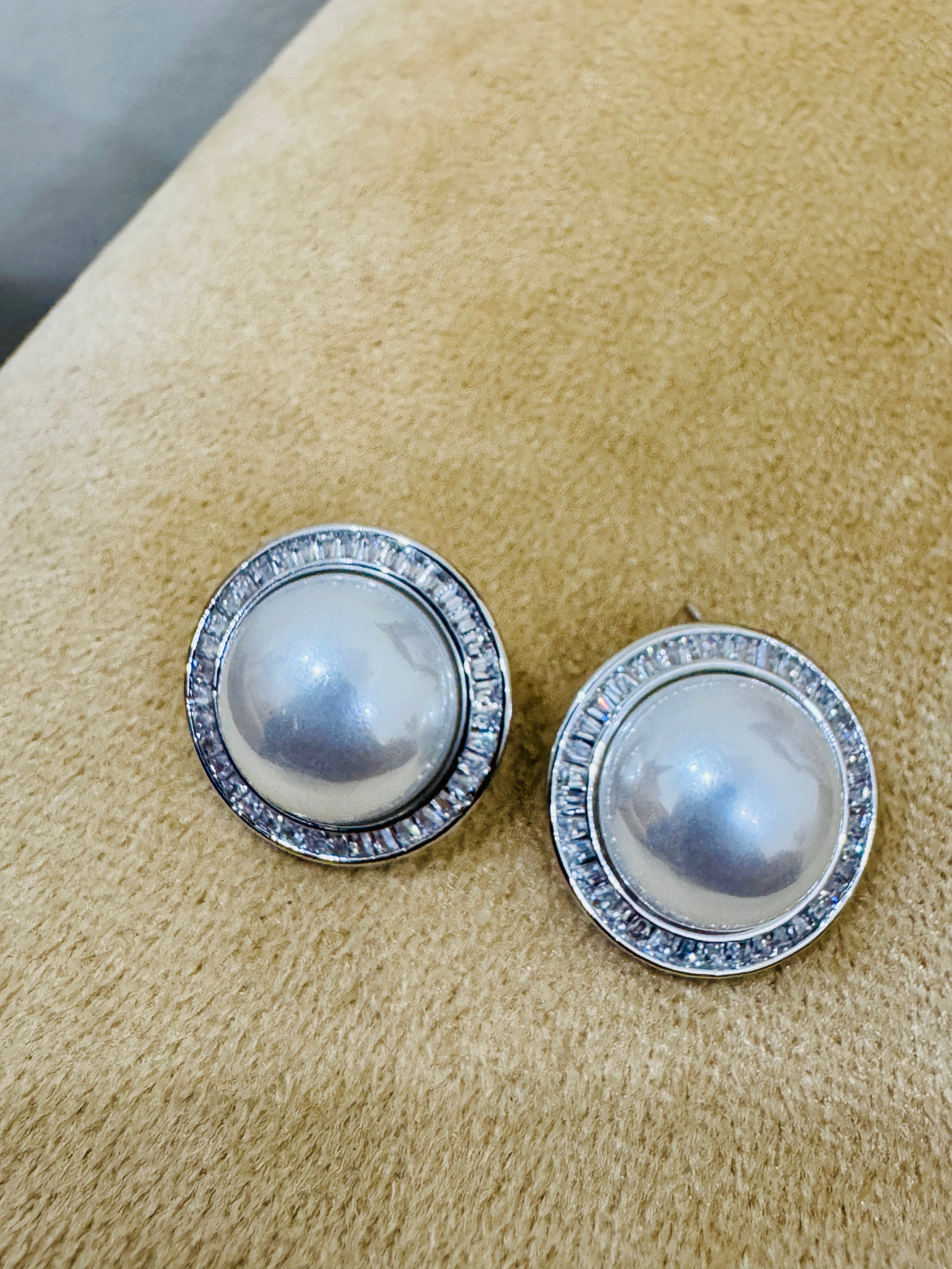Elegant Silver-Plated Pearl Stud Earrings – Classic Bridal & Formal Wear