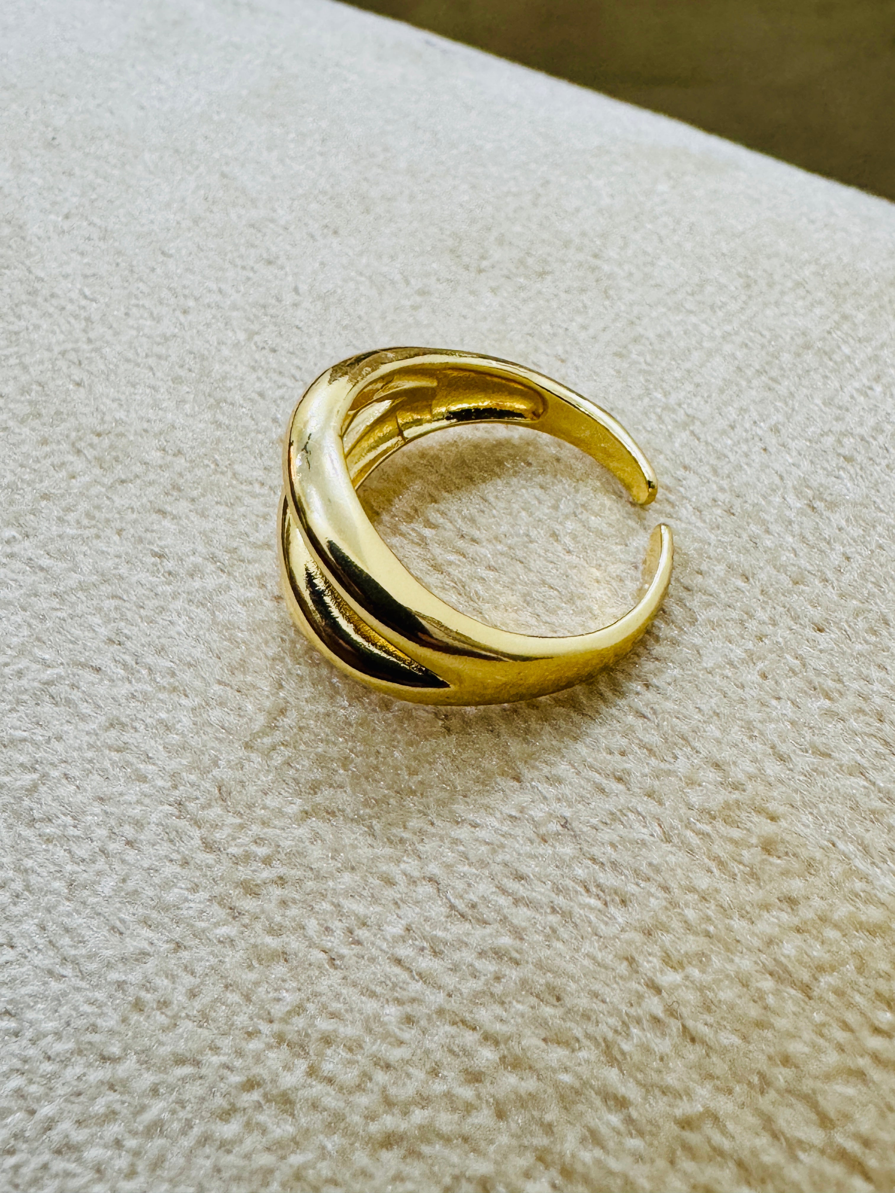 Premium Gold Plated Adjustable Twisted Ring – Stylish Daily Wear Elegance