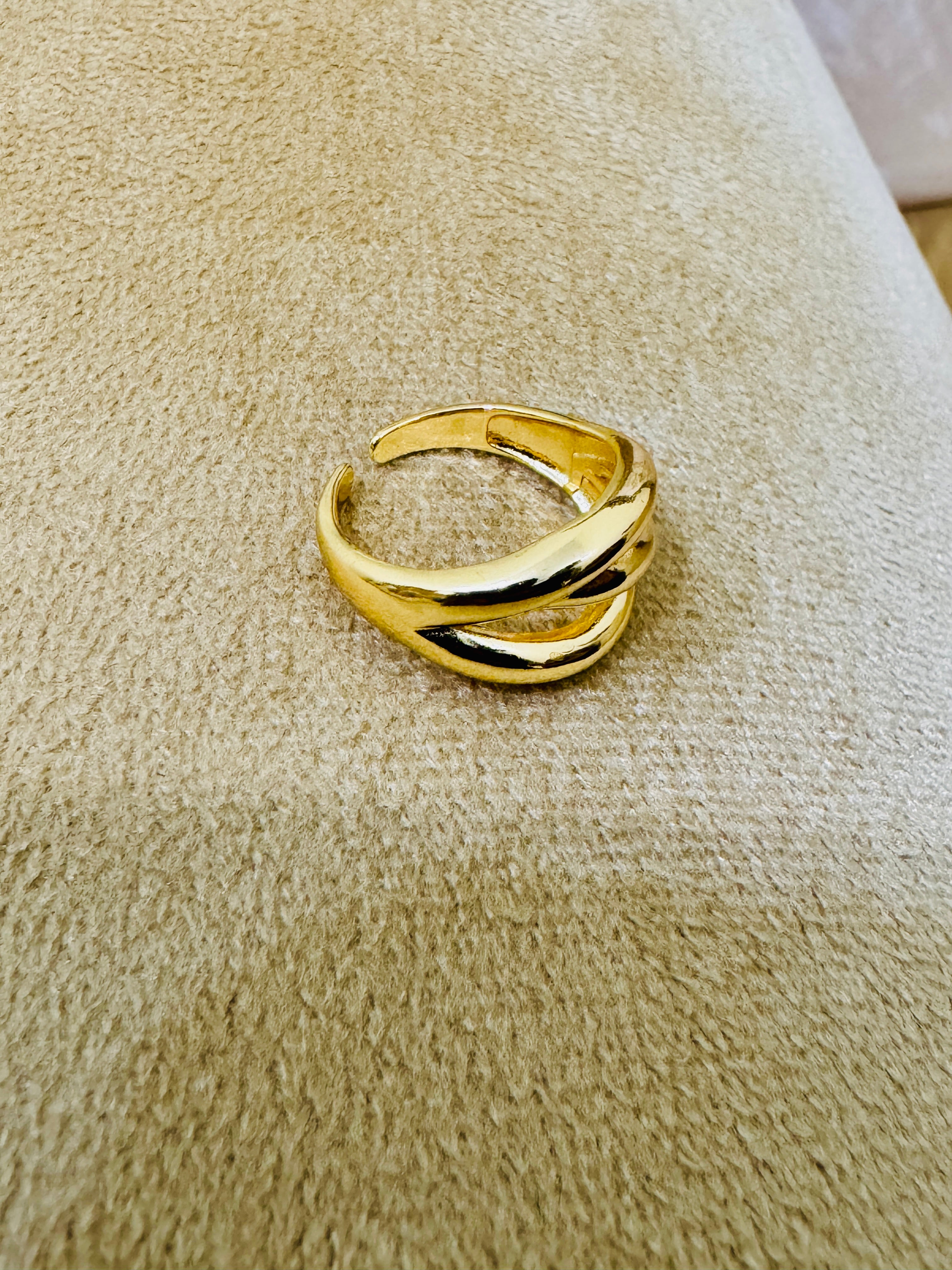 Premium Gold Plated Adjustable Twisted Ring – Stylish Daily Wear Elegance