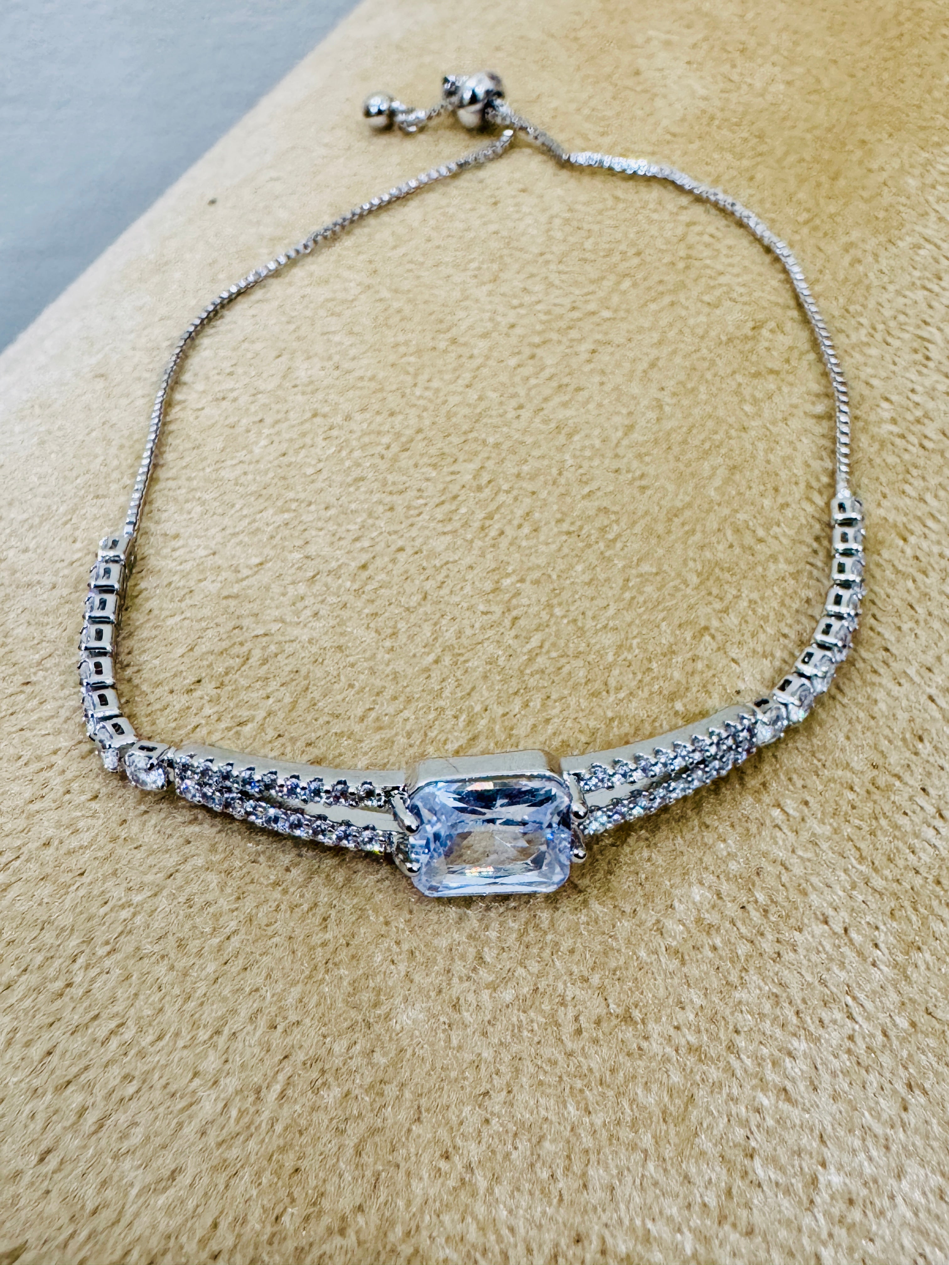 Premium Silver-Plated Crystal Bracelet – Elegant Party & Formal Wear