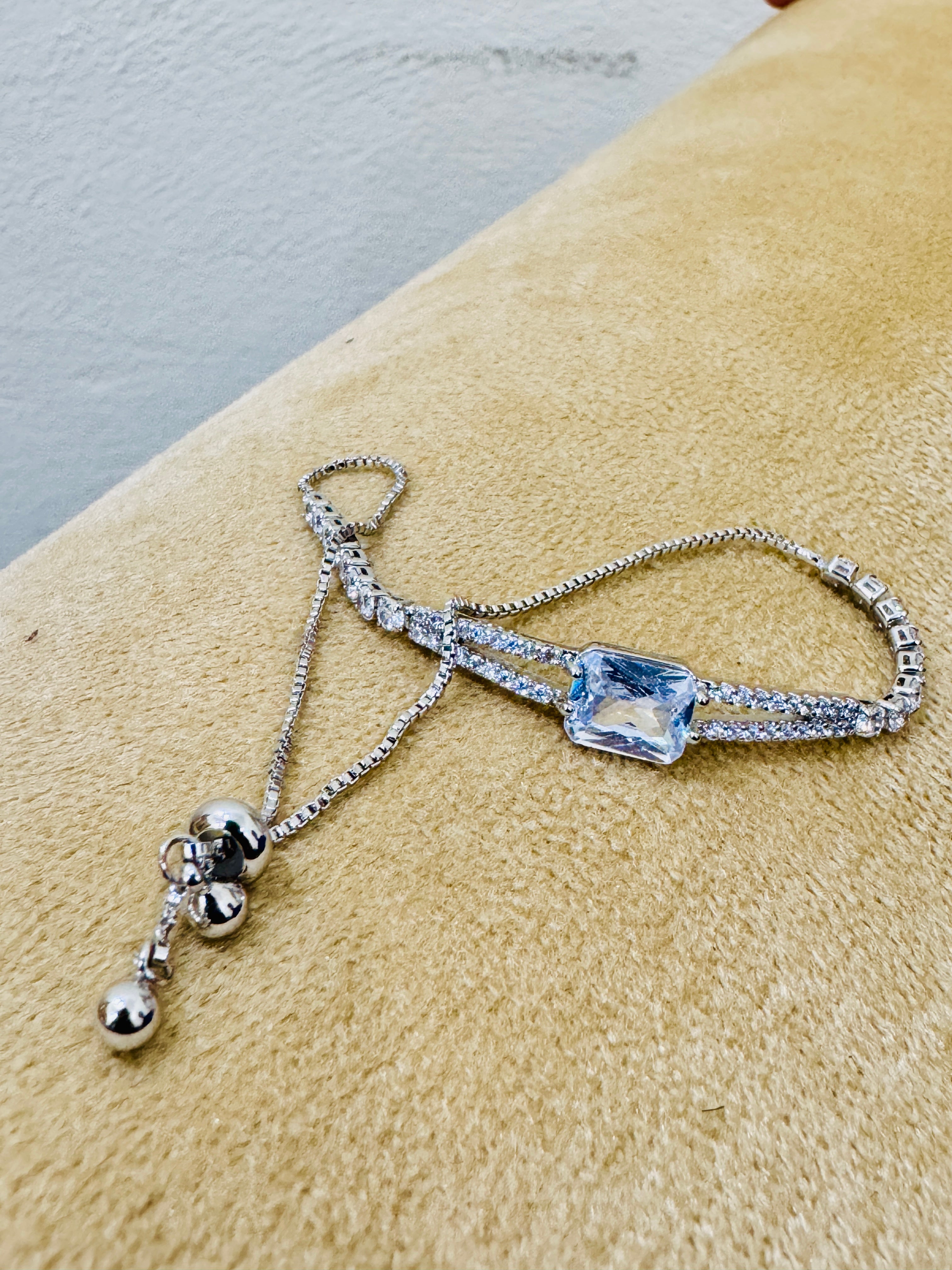 Premium Silver-Plated Crystal Bracelet – Elegant Party & Formal Wear