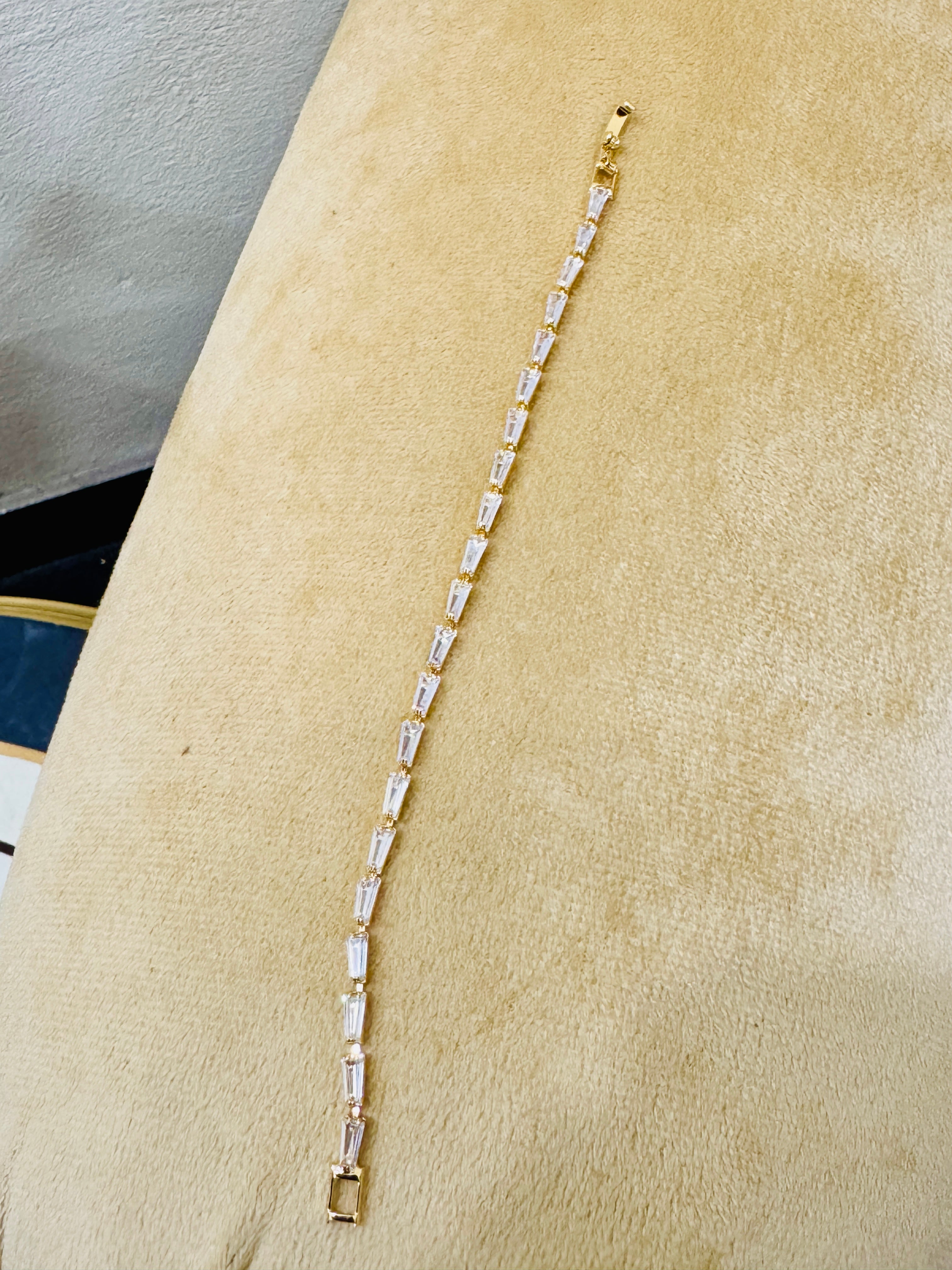 Premium Gold-Plated Baguette Crystal Bracelet – Elegant Party & Formal Wear